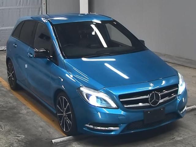 355 Mercedes benz B class 246242 2013 г. (ZIP Tokyo)